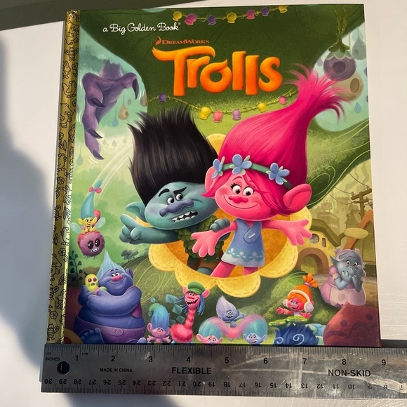A big golden book dreamworks trolls in good condition - Picture 5 of 6